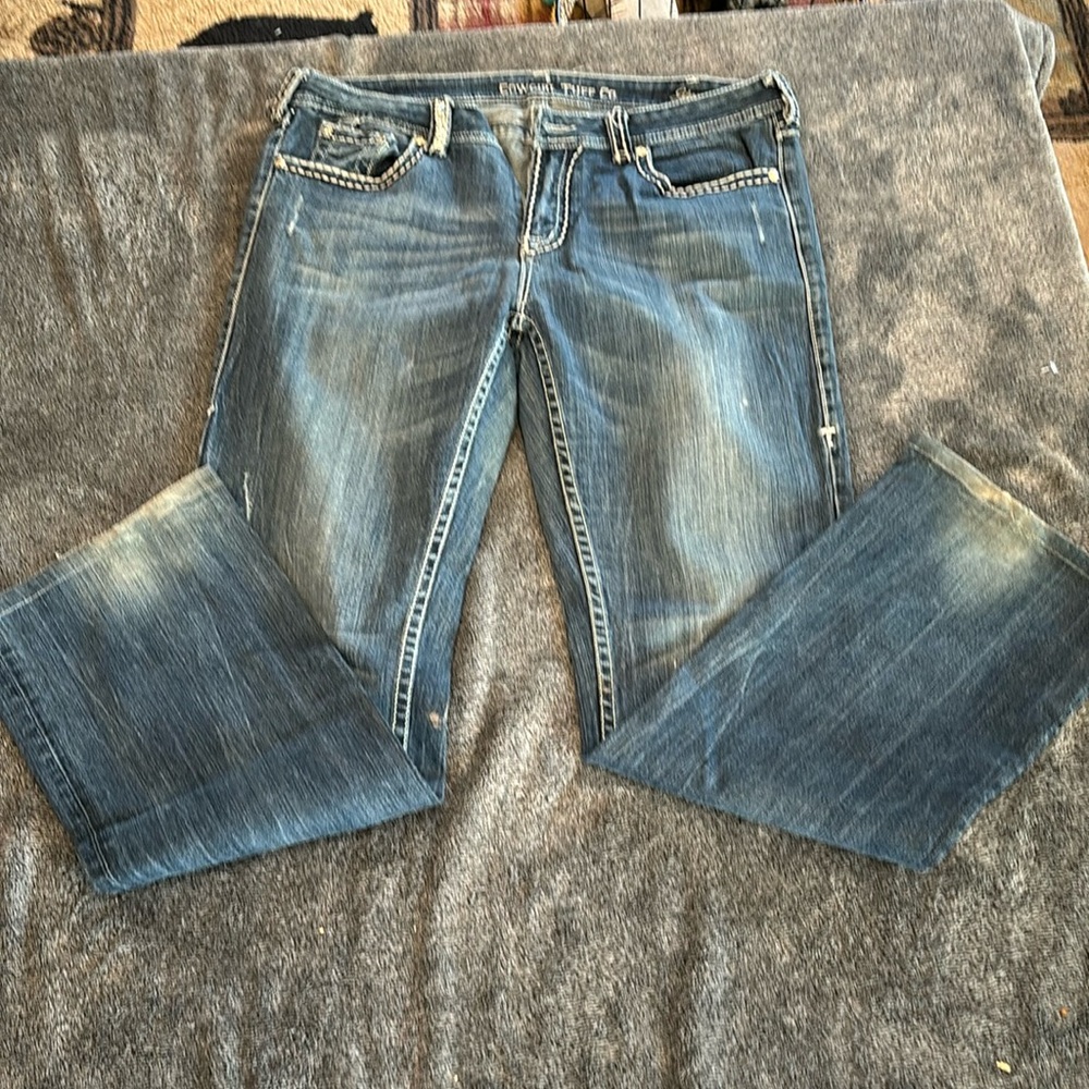 Size 35 cowgirl tuff jeans